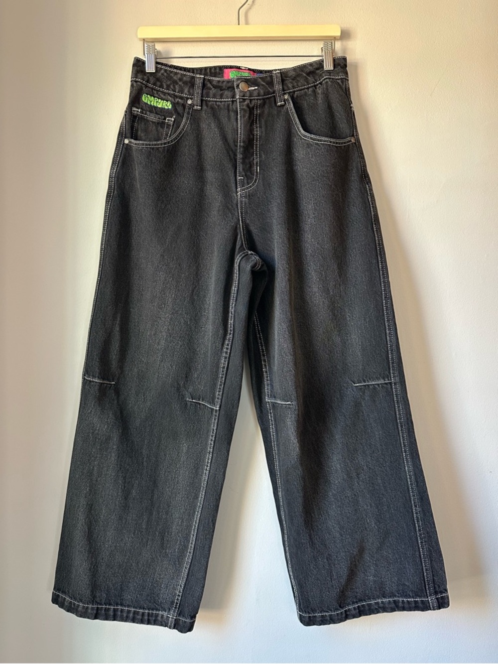 Empyre Black Low-Rise Slouchy Ankle Jeans Contrast Stitching Size 6
